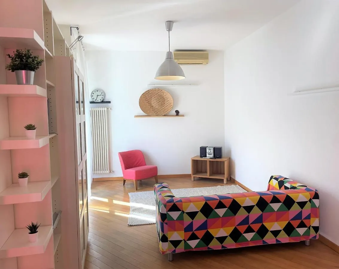 Viale Monza Chic Stay - Affitti Brevi Italia ميلان 0*,  إيطاليا