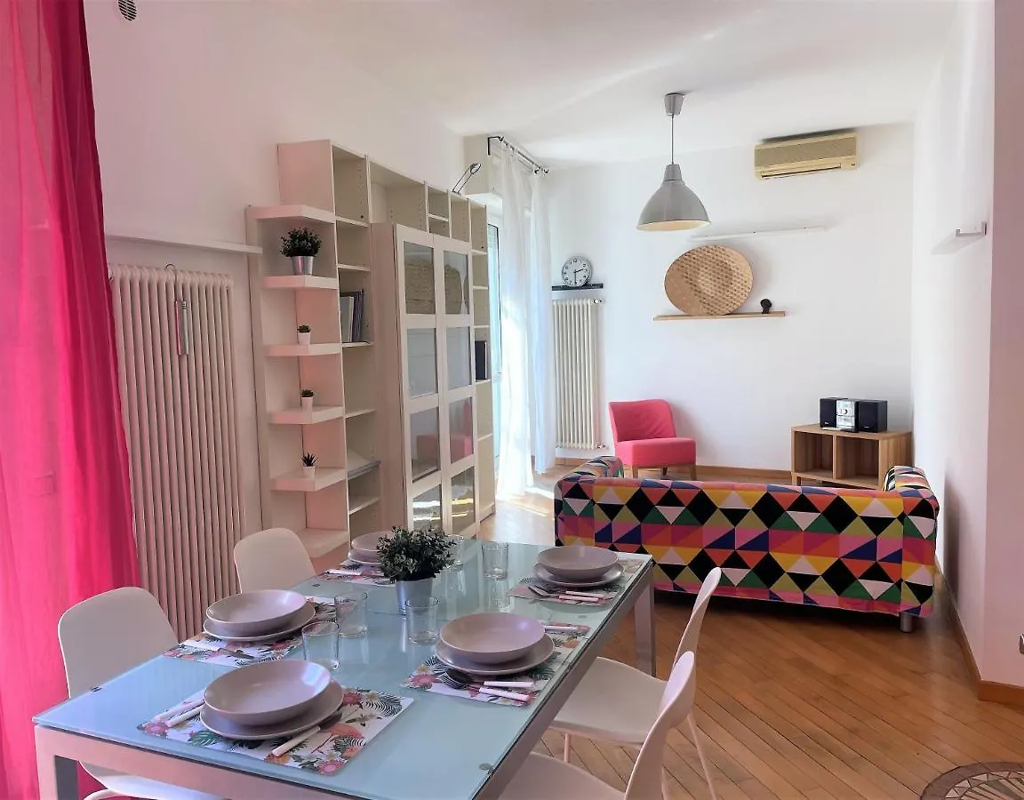 Viale Monza Chic Stay - Affitti Brevi Italia ile iletişim